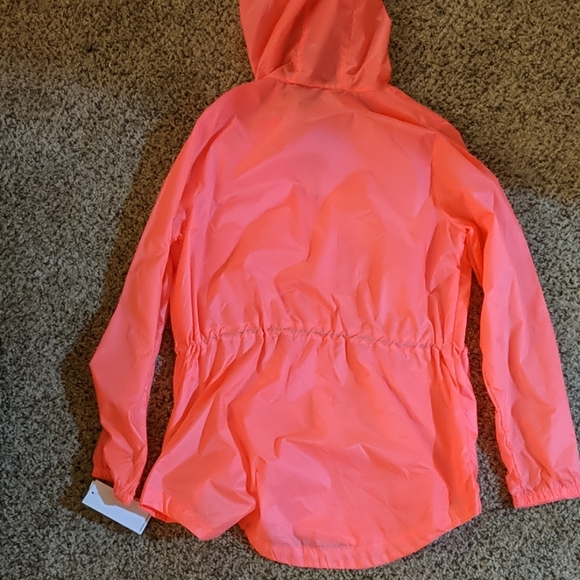 New Balance water resistant windbreaker hoodie - Picture 5 of 5